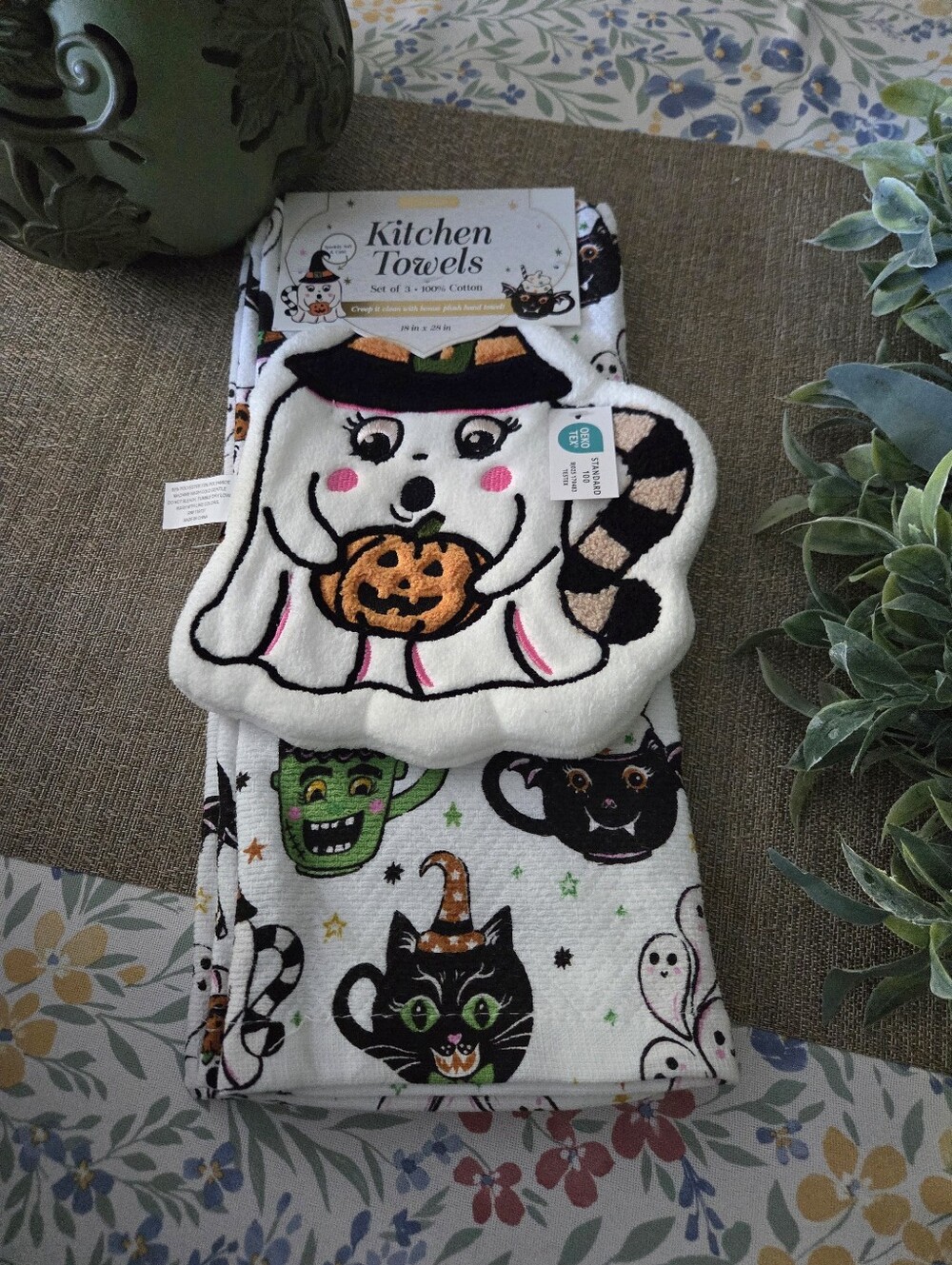 Envogue Halloween Kitchen Towel Set - White, Black, Orange, Green, Pink